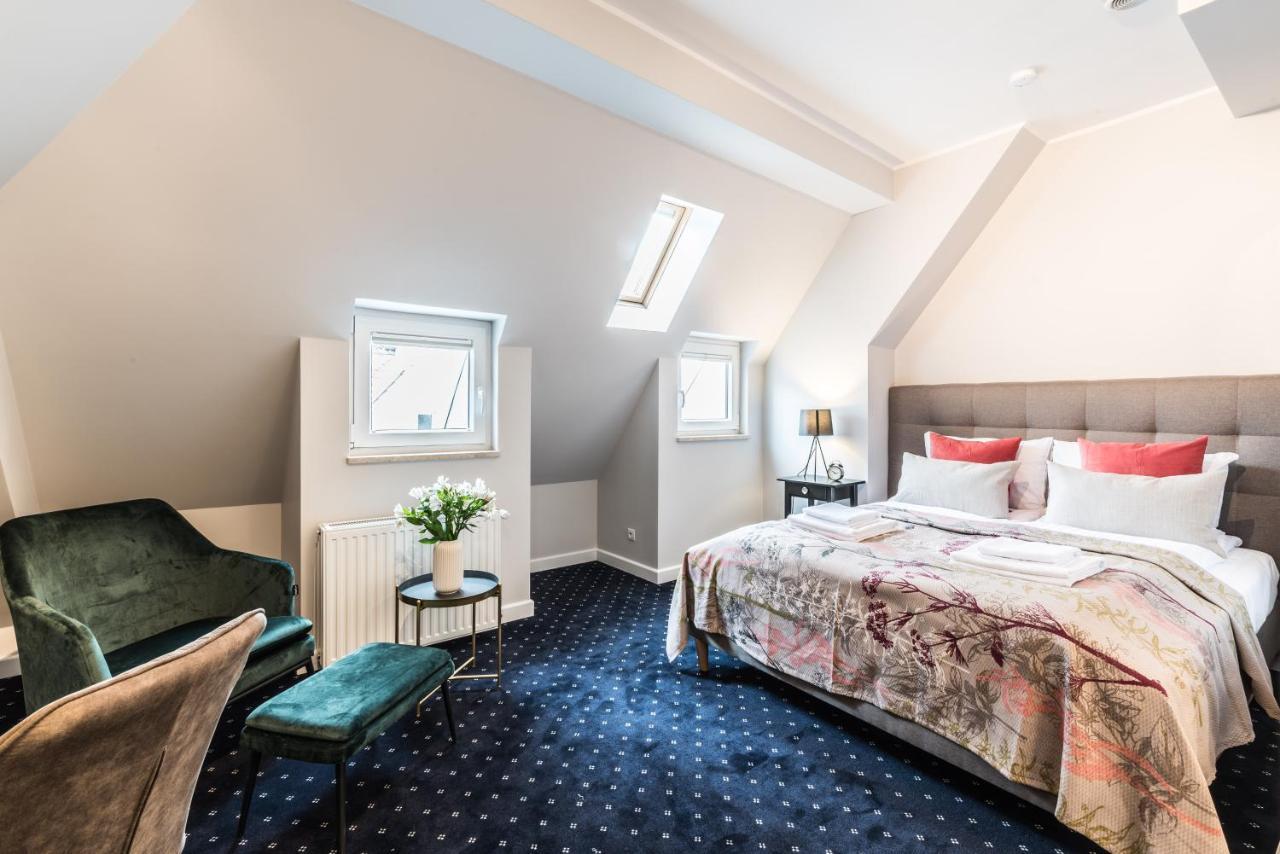 Serenity Aparthotels - Old Town Poznan By Friendly Apartments ภายนอก รูปภาพ