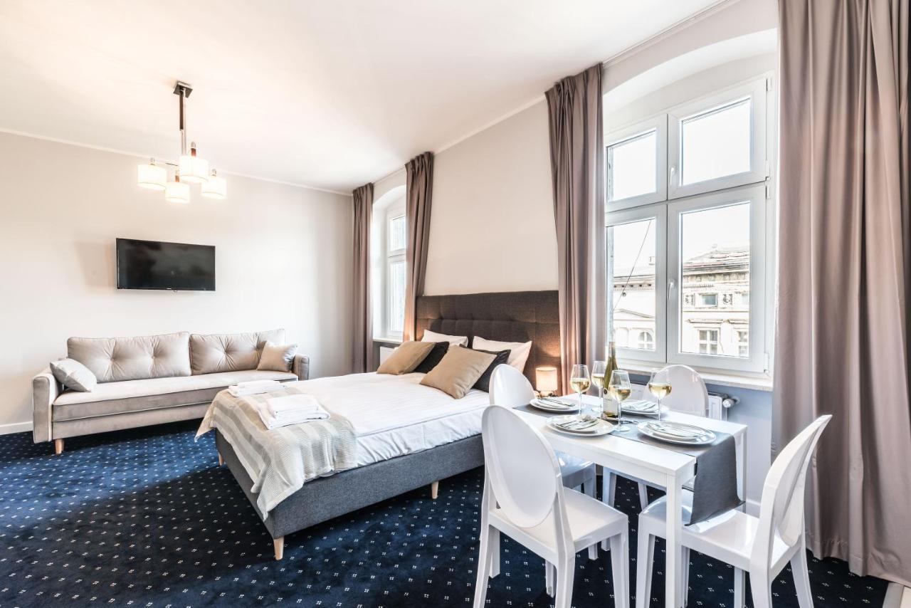 Serenity Aparthotels - Old Town Poznan By Friendly Apartments ภายนอก รูปภาพ