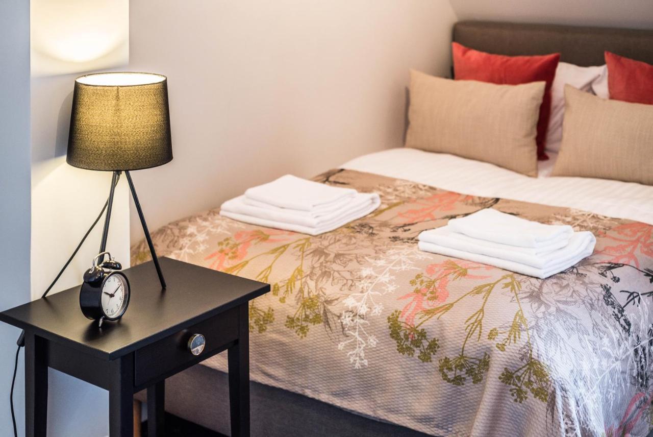 Serenity Aparthotels - Old Town Poznan By Friendly Apartments ภายนอก รูปภาพ