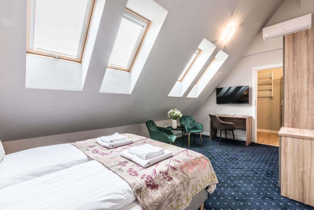 Serenity Aparthotels - Old Town Poznan By Friendly Apartments ภายนอก รูปภาพ