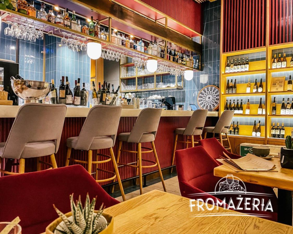 Serenity Aparthotels - Old Town Poznan By Friendly Apartments ภายนอก รูปภาพ